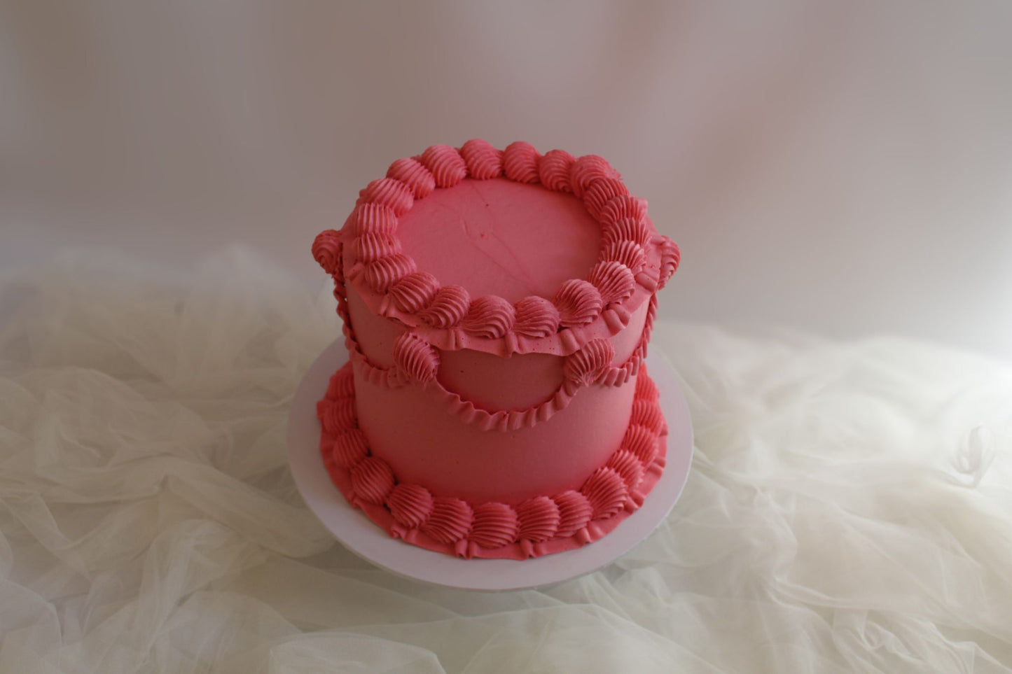 Monochrome Vintage Cake (Round)