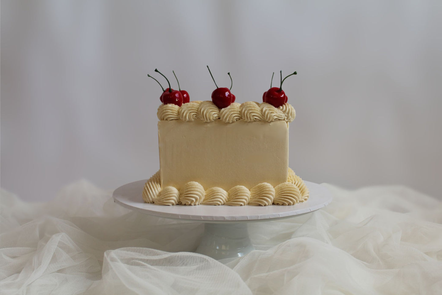 Classic Shell Border Cake (Square)
