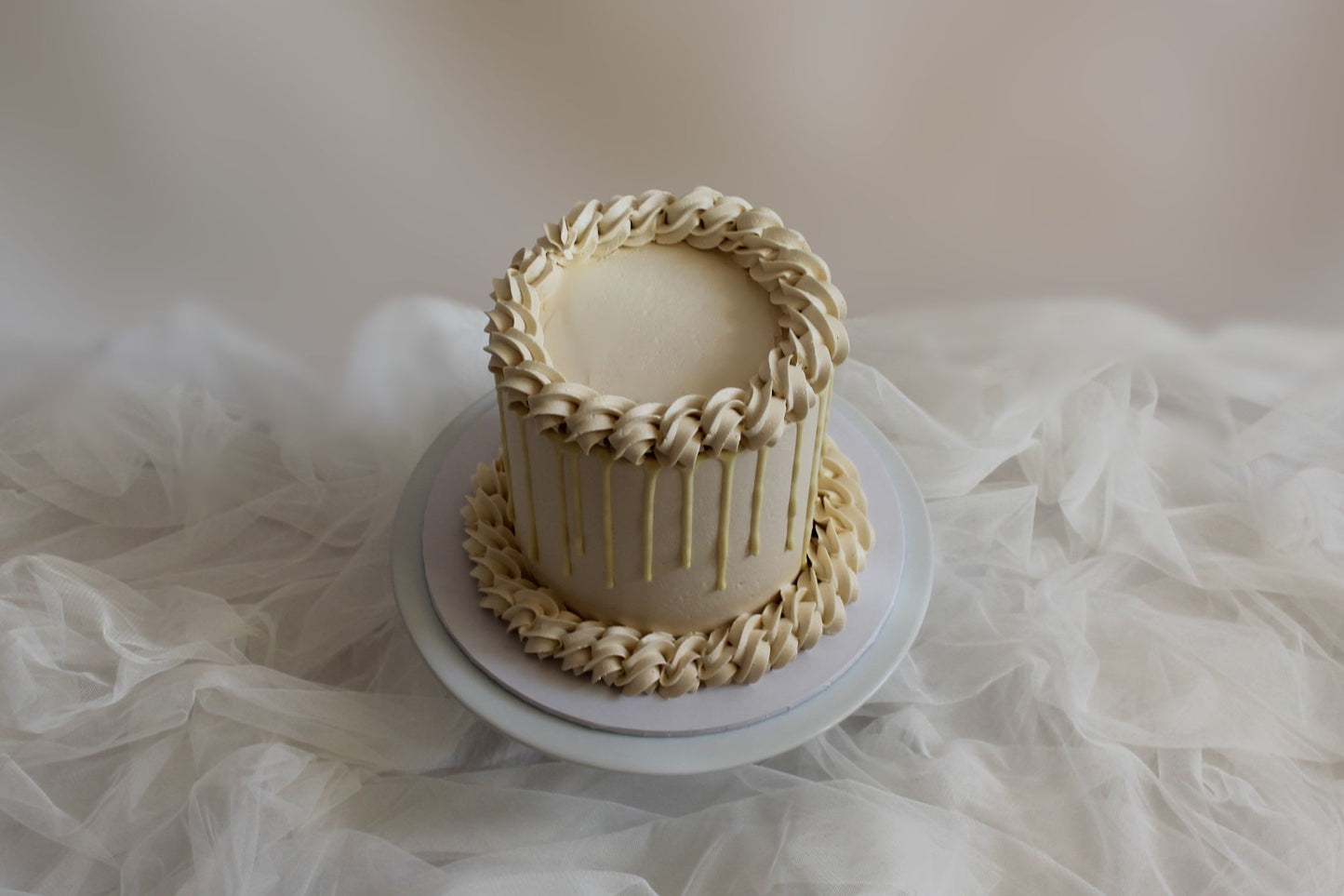 White Chocolate Drip Cake