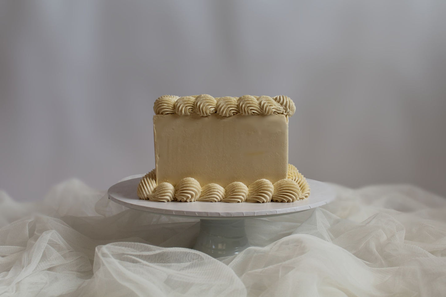 Classic Shell Border Cake (Square)
