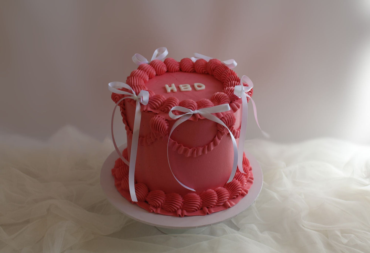 Monochrome Vintage Cake (Round)