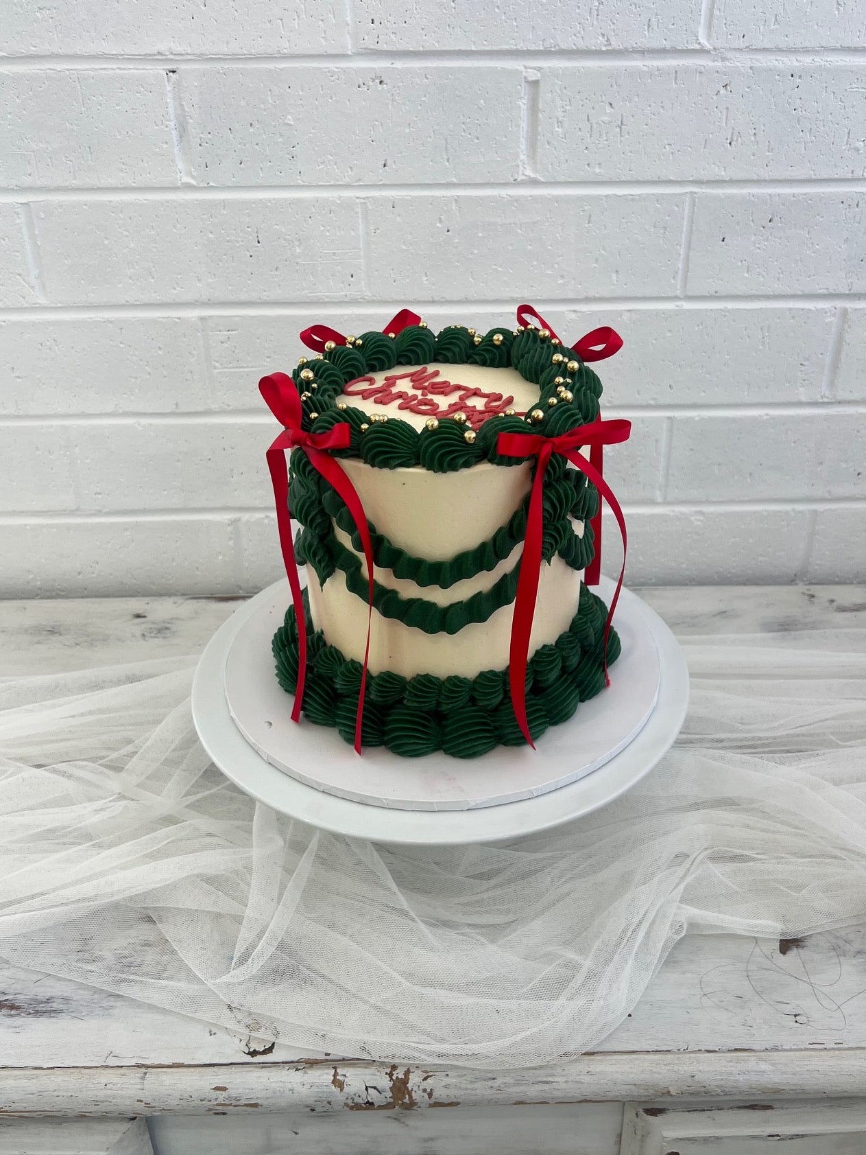 The Vintage Christmas Cake